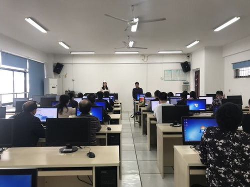 開拓創(chuàng)新，積極進取 以項目與文獻研究驅動研究生教育內(nèi)涵式發(fā)展